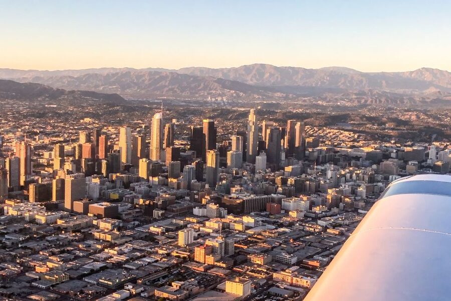 Los Angeles: Hollywood Flight Tour - From Torrance Airport to the Aircraft: what your arrival really feels like