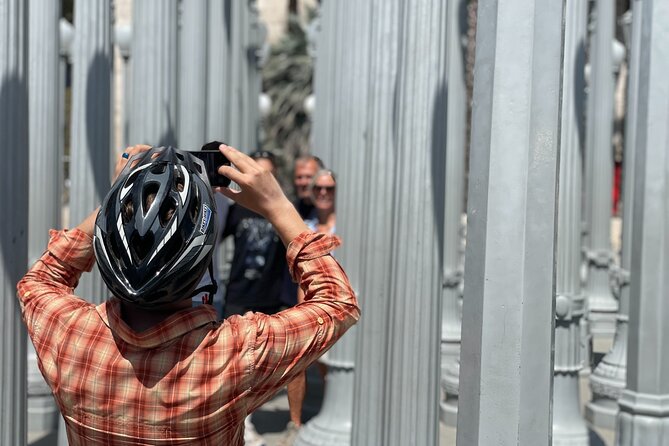 Los Angeles: Hollywood Sign Electric Bike Tour - The walk of fame energy, plus a guide to point out the right things