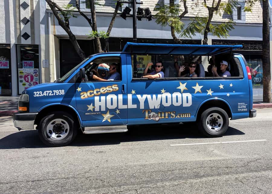 Los Angeles: Hollywood Tour & Celebrity Homes - The Hollywood Walk of Fame to Sunset Strip: seeing fame from the street