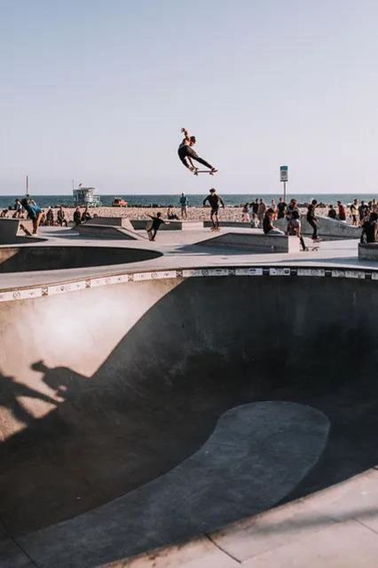 Los Angeles: L.A. Highlights in One Day Guided Experience! - Who this tour is best for, and who might want a different plan