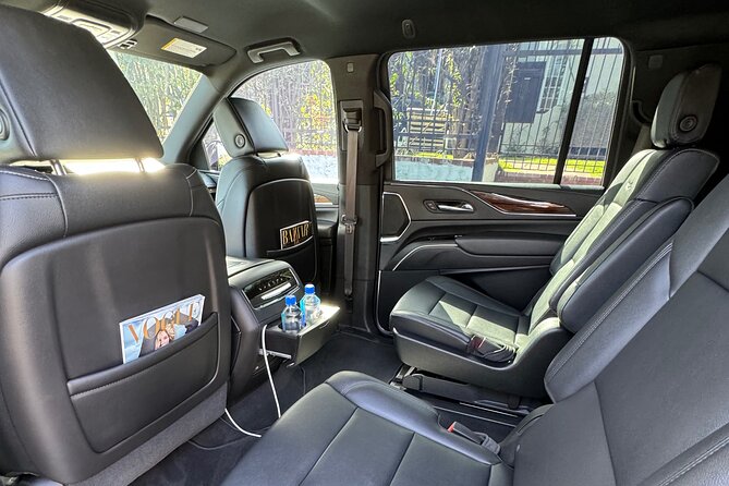 Los Angeles LAX Private Car Service - Cadillac Escalade - Hotel and venue pickups with a 15-minute wait: smooth meets, fast exits