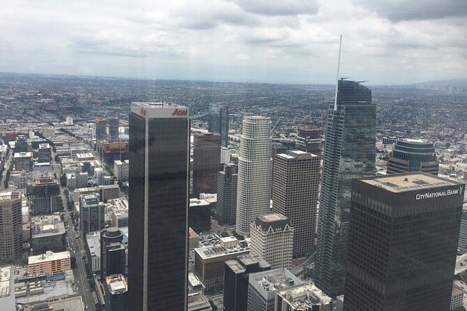Los Angeles Private Full-Day Tour - Hollywood Sign and the entertainment venue circuit