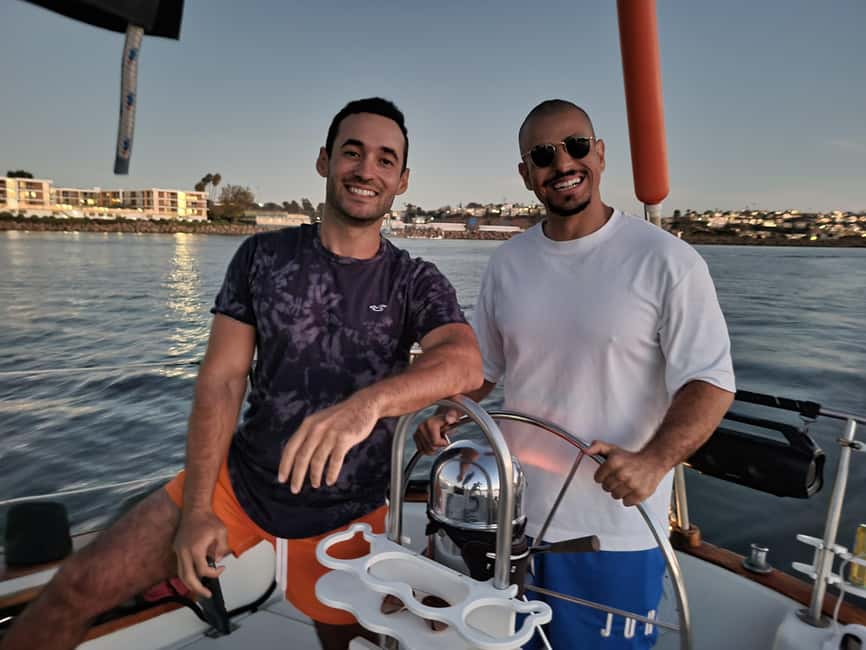 Los Angeles: Sunset Sailing - The captain factor: why Gustavo makes this trip worth it