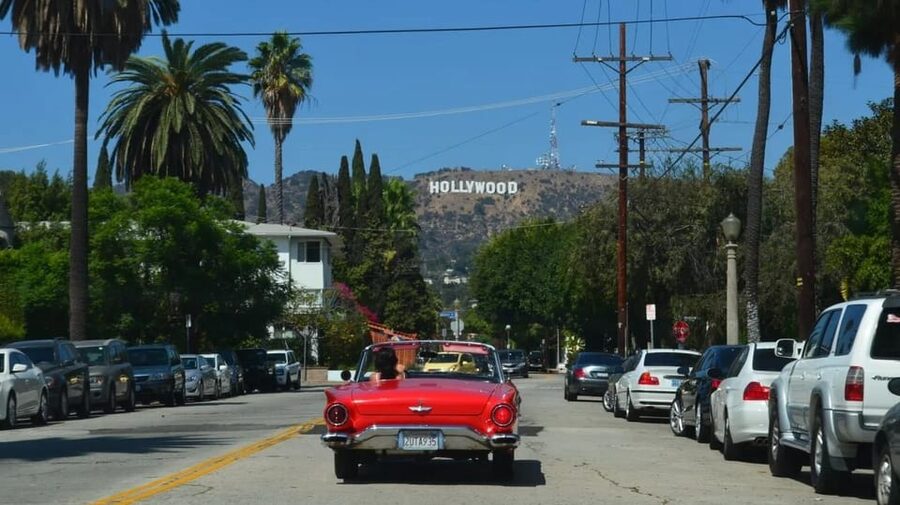 Los Angles: Private Customized Day Tour with Driver - Hollywood and the Sunset Strip: iconic streets, manage your time
