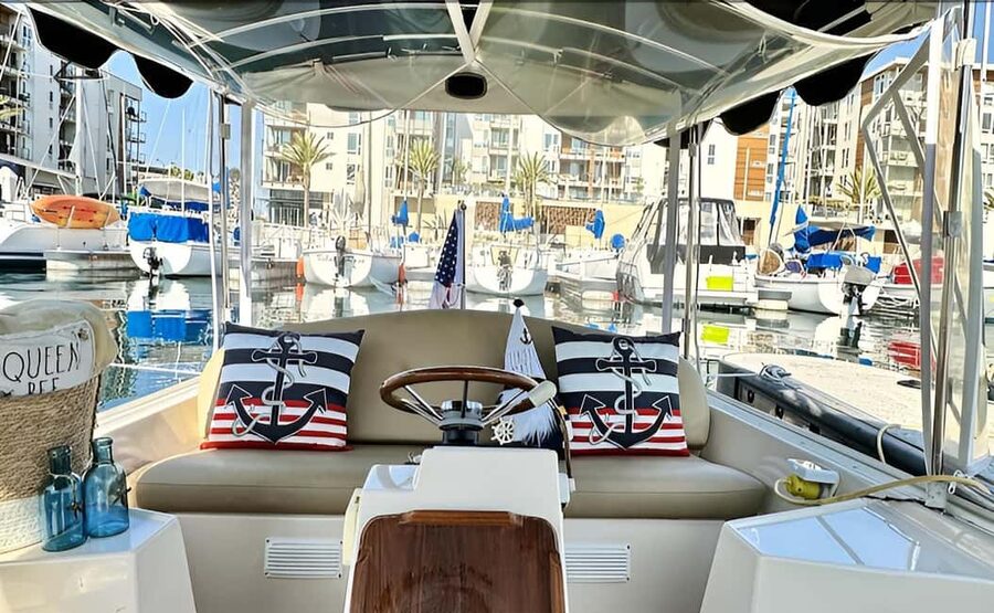 Marina Del Rey: A Romantic Boat Cruise with Sushi & Wine - Music, Conversation, and Why “Quiet” Is the Real Luxury