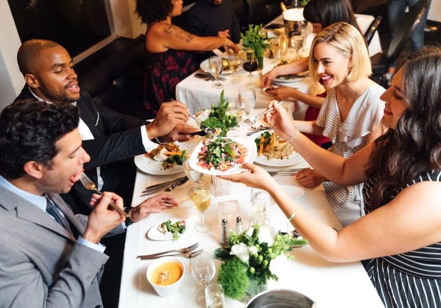 Marina Del Rey: Christmas Eve Buffet Brunch or Dinner Cruise - Best Ways to Get Great Views Without Freezing