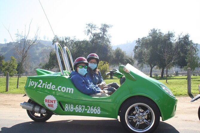 Mini-Car Sunrise Tour in Hollywood with Breakfast - The Greek Theatre and La La Land filming connections