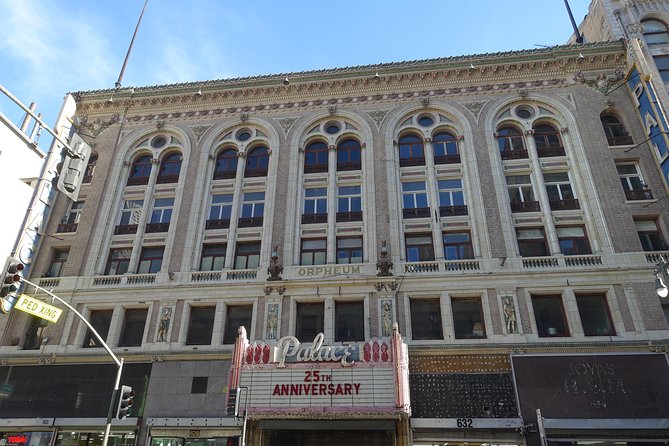Old and New Downtown Los Angeles Walking Tour - Jewelry District and Spring Arcade: shopping streets with character