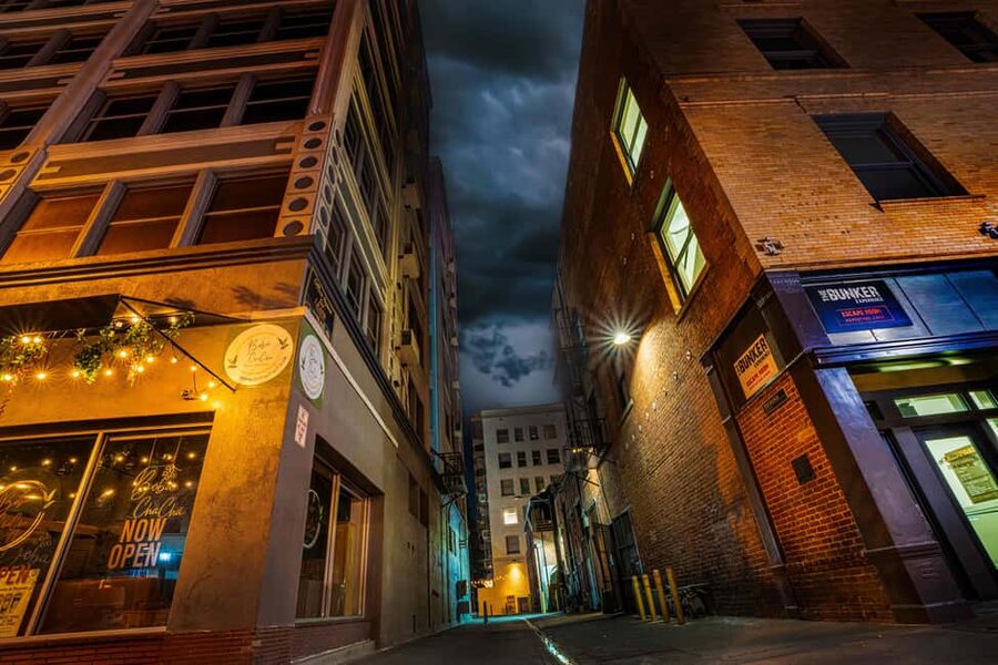 Pasadena: Haunted Walking Tour - Underground tunnels, gangland murders, and the citywide story arc