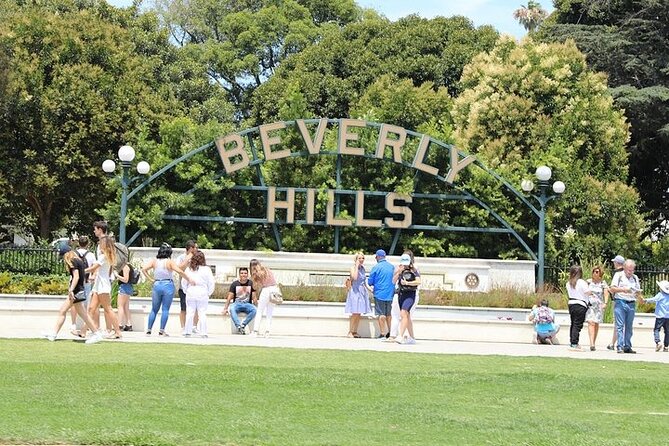 Private and Exclusive 3-Hour Beverly Hills and Hollywood Tour - Rodeo Drive: Photo-Op Luxury Without the Hours