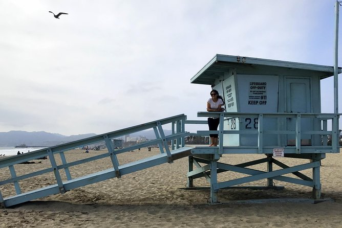 Private EBike Tour of Santa Monica and Venice Beaches - Annenberg Community Beach House: quick celebrity-story stop
