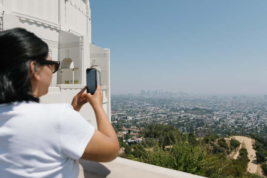 Santa Monica: Best of LA Tour with 3 Iconic Stops - Museum Row to Melrose to Paramount, then the big finale at Griffith