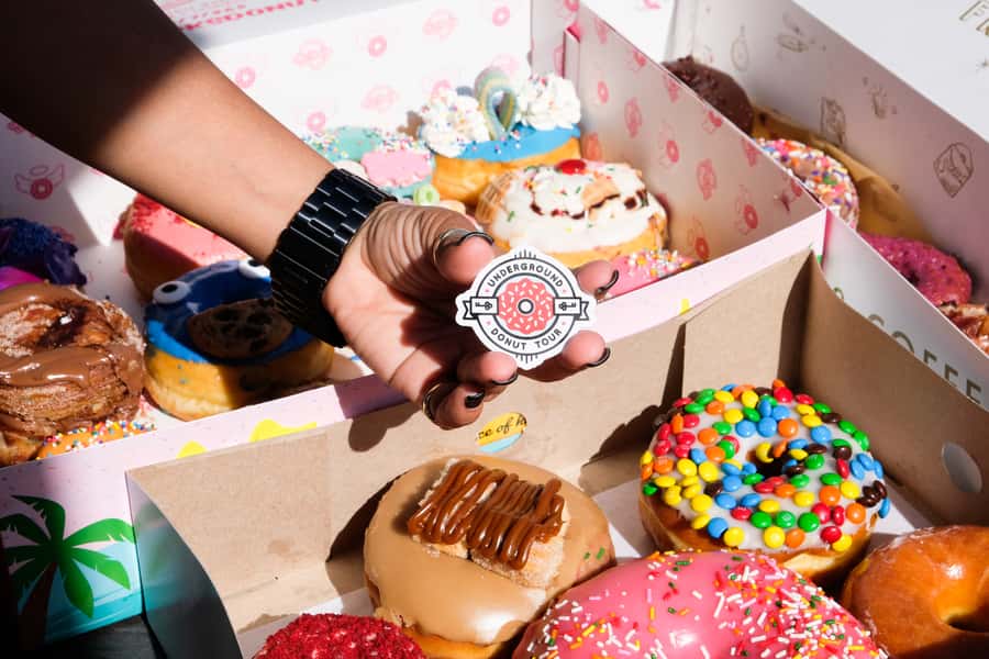 Santa Monica Donut Adventure by Underground Donut Tour - Pace, Crowd Size, and Comfort on a Walking Tour