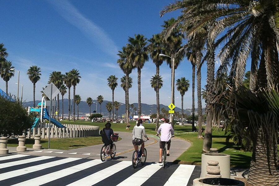 Santa Monica: Full Day Bike Rental - Riding the beach bike path: how to make the most of self-guided time