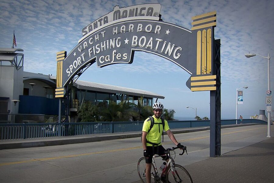 Santa Monica: Full Day Bike Rental - Muscle Beach, Venus Beach, and the Malibu direction for your turnaround