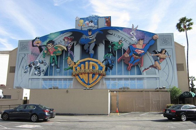 Small-Group Warner Bros and Hollywood Tour from Anaheim - Universal CityWalk before and after: coffee, shopping, and a practical meal plan