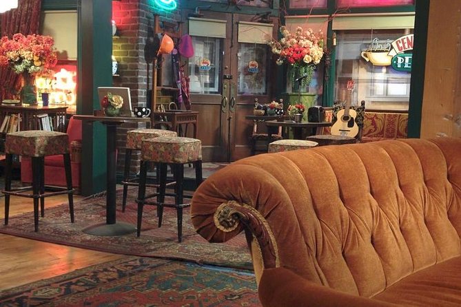 Small-Group Warner Bros and Hollywood Tour from Anaheim - Small-group comfort and guides who shape the whole experience