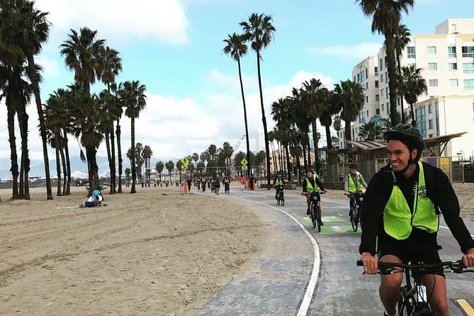 The Ultimate LA Tour: Full Day Sightseeing Tour On Electric Bike - Venice Beach Boardwalk, Skate Park, Muscle Beach, and Canals