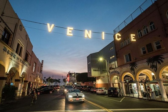 The Ultimate Venice Beach Experience - Stop 2 at Muscle Beach Venice Gym: admission included, and you choose your moment