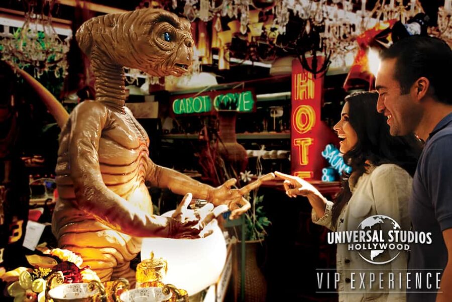 Universal Studios Hollywood: VIP Tour with Ticket - VIP meals and the private dining lounge value