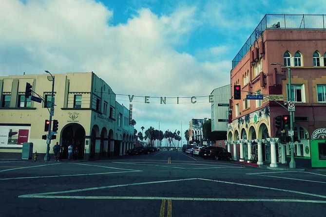 Venice Vibrations Public Bike Tour Experience - Key Things You’ll Notice Right Away