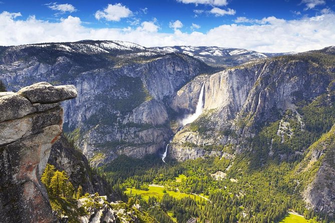 Yosemite and Glacier Point Tour from Los Angeles by Amtrak - Day 1: Los Angeles to Fresno, then your own Fresno night
